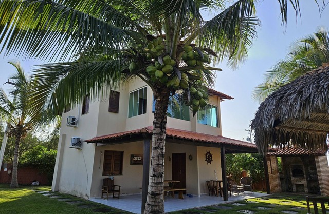 Cottage 150 meters from the sea, located on Coqueiro beach in Luis Correia.