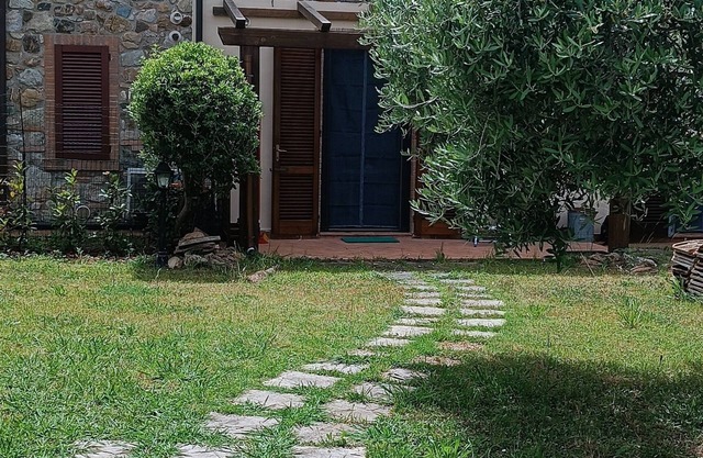 Cottage by ciccy&moma Nestled in the Tuscan countryside but just minutes from the sea