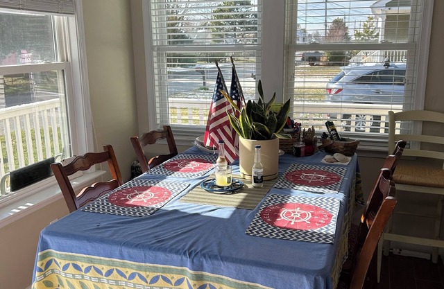 Cottage by the Bay in Villas NJ