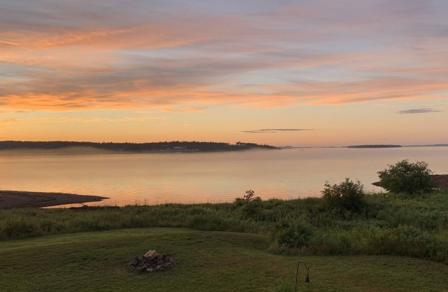 Cottage By The Bay