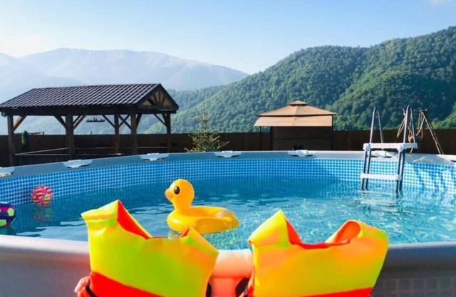 COTTAGE CHALET and TOURS