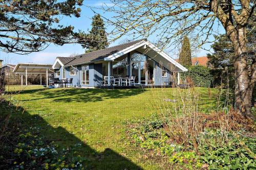 Cottage Close To Forest & Beach