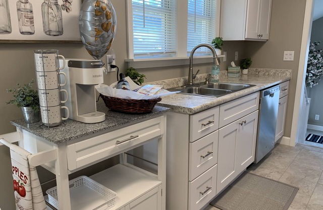 Cottage Close To Silver Beach