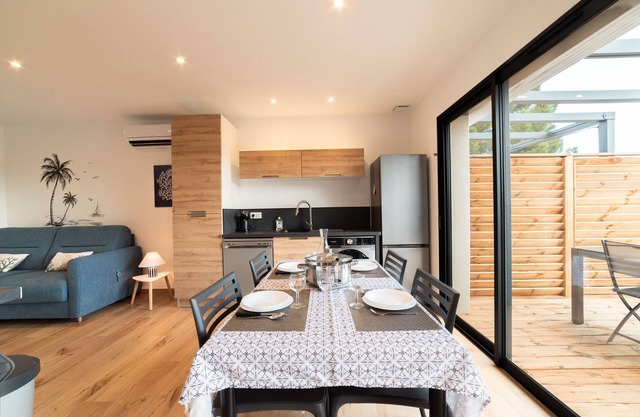 Casita de campo 'Côté Mer' con vistas a la montaña, Wi-Fi y aire acondicionado
