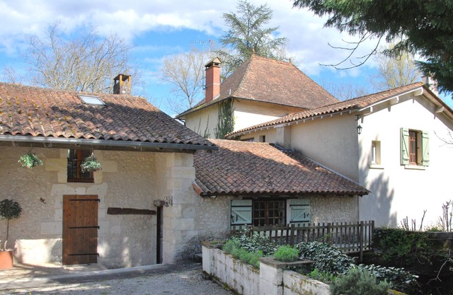 Casa rural 'Pas de Soucis' con piscina compartida