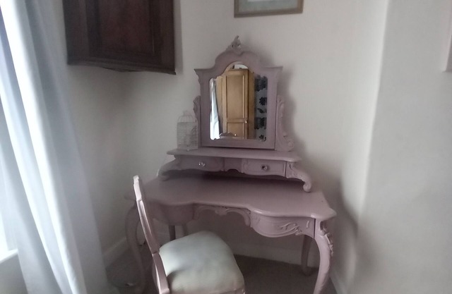Cottage Gallery Mottram in Longdendale. A relaxing retreat near to Manchester