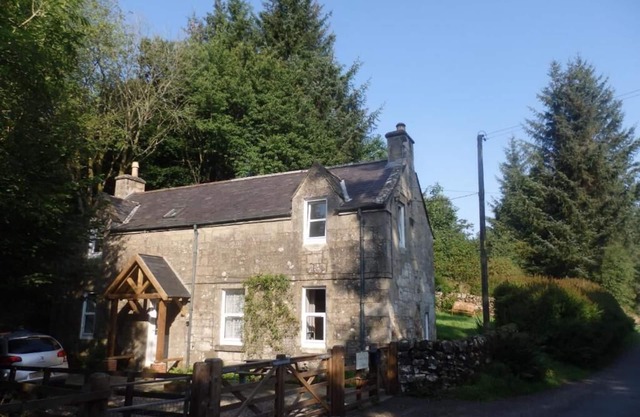 COUNTRYSIDE COTTAGE NEXT EUCHAN WATER