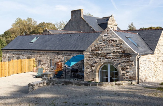 Cottage 'Gite De Charme 8 Pers Tout Neuf' with Shared Terrace and Shared Garden