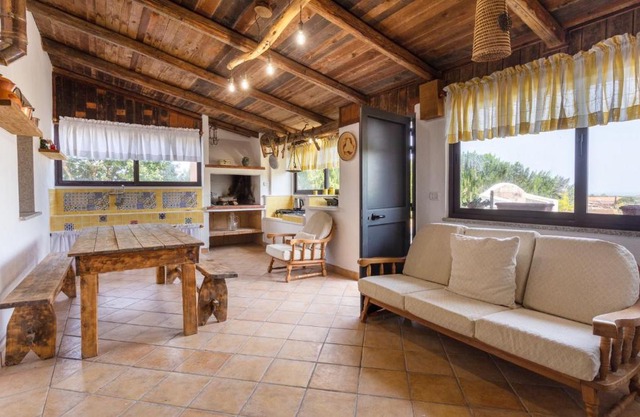 COTTAGE IN CAMPAGNA A CASTELSARDO(Whole House)