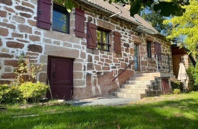 Cottage in Corrèze with Garden Views