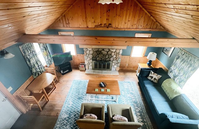 Foxwood - Glen Arbor-Crystal River-Pet ok-Chimenea
