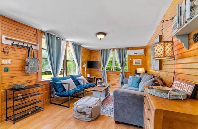 Cottage in Point Prim–Sleeps 6
