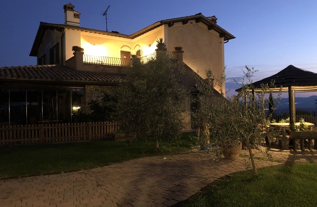 Casa en el campo a tiro de piedra del mar.