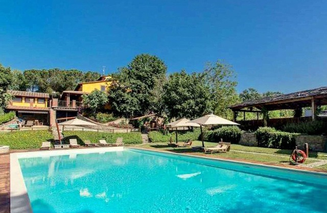 Casa de campo en la Toscana situada en el panorámico en la montaña de Patromagno