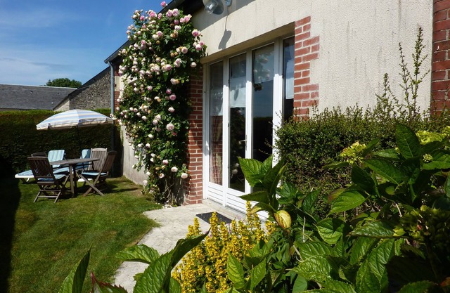Cottage les Hortensias ideal for exploring the Landing beaches