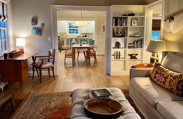 Cottage living near UVA