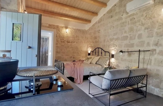 Cottage Myrtle