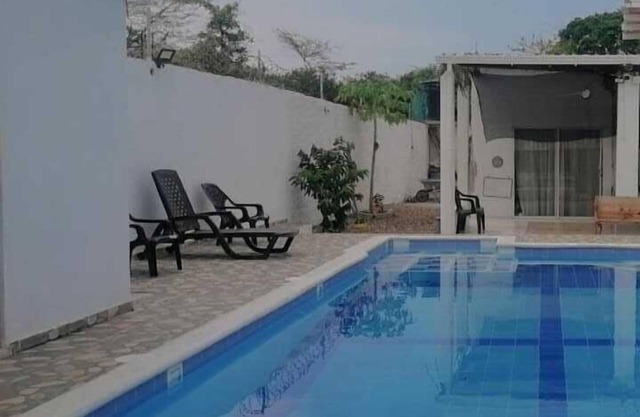 Cottage near the beach with pool Bar and Market