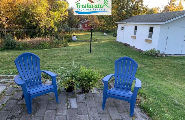 Cottage on Pine-Your Gateway to Keweenaw Adventure!