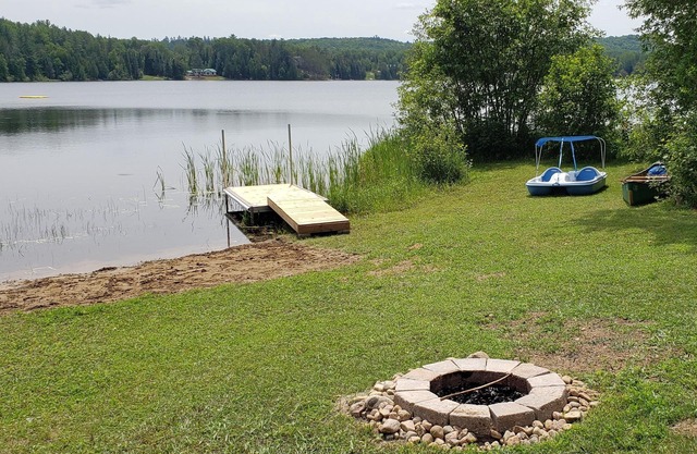 Cottage on Quiet Private Lake