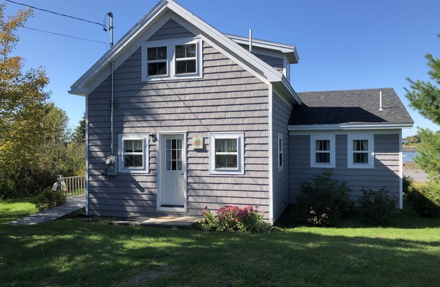 Cottage on Sawyer’s Cove
