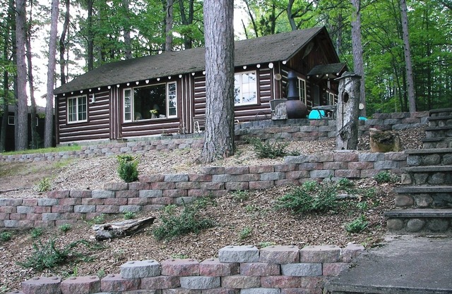 Cottage on Spider Lake, frente al lago privado en un entorno tranquilo
