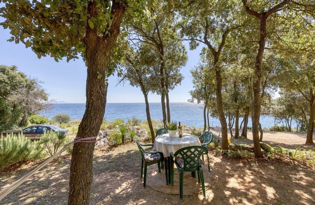 Cottage on the Kavran Beach