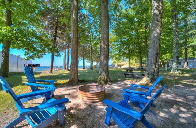 Cottage Retreat Scenic Drive Resort 5