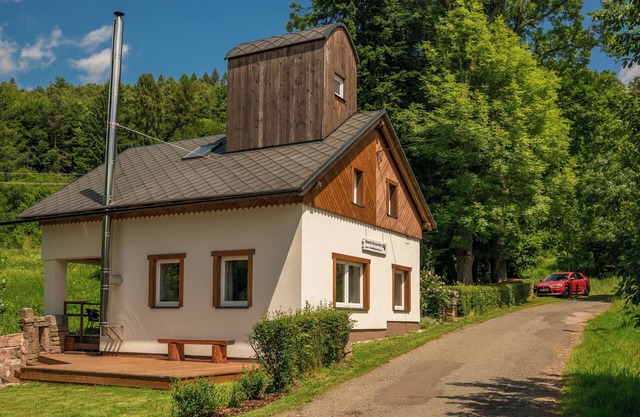 Cottage under the forest on the Trutnov Trails