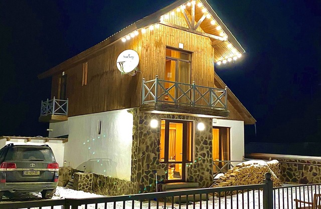 cabañas en bakuriani con excelente vista y ubicación
