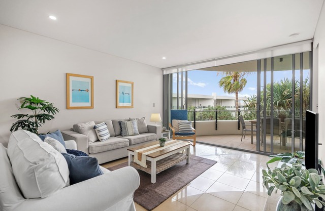 Cotton Beach - 2 Bedroom Rooftop Haven