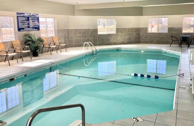 Council Bluffs Experience Like No Other! 3 Homelike Units, FREE Parking!