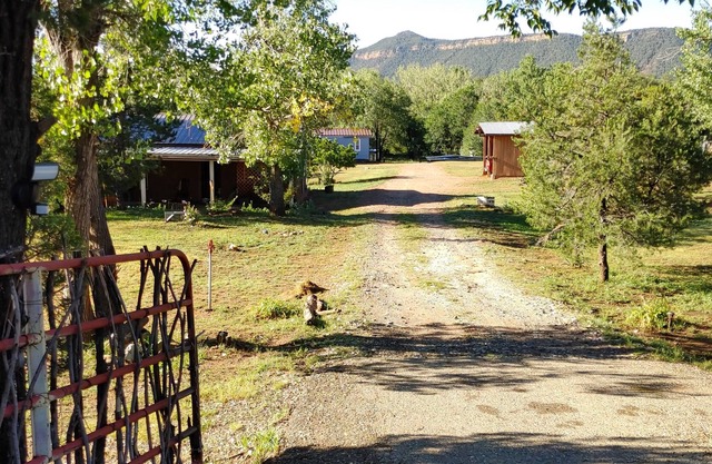Country Artist Retreat