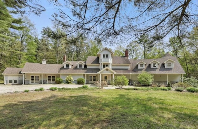 Country Castle-Total privacy-just a few minutes from center of Great Barrington