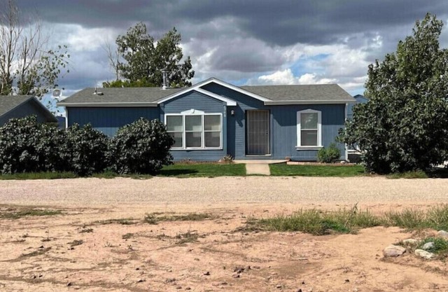 Country Charmer on 2.5 Acres