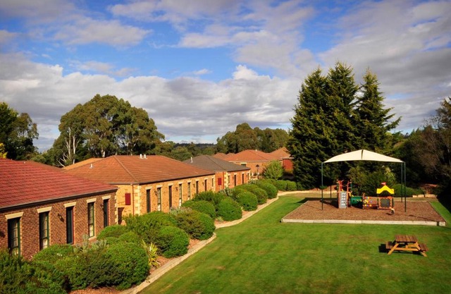 Country Club Villas