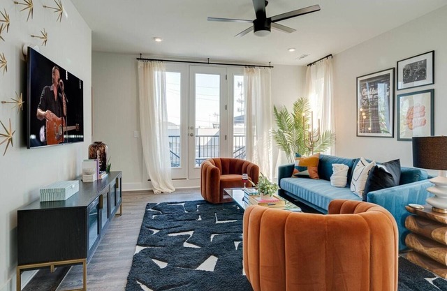 Country Collection 5623 5625 5627 5629- Sleeps 32