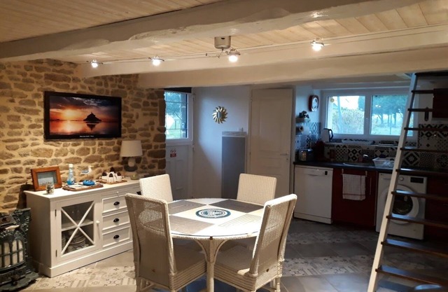 Country cottage near Mont Saint-Michel
