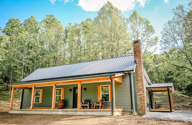 Country Cottage on the Bourbon Trail, near Bardstown, Peaceful, Family, Couples