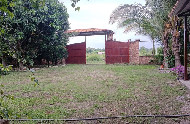 Cabaña campestre +piscina privada +wifi +Tv a tan solo 20 minutos de Yopal
