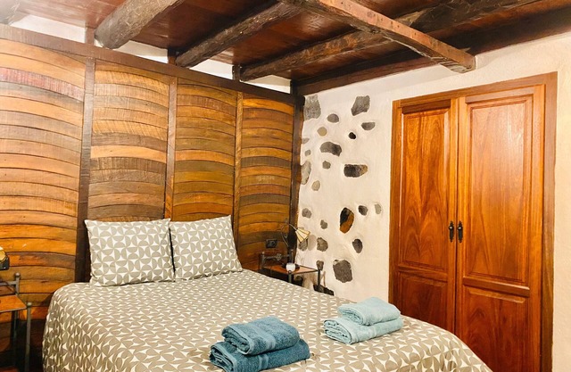 Casa rural 'Furuco' con vistas a la montaña, terraza privada y Wi-Fi