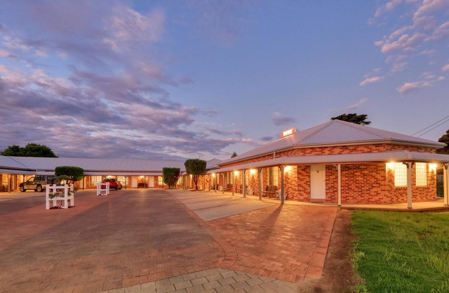 Country Gardens Motor Inn