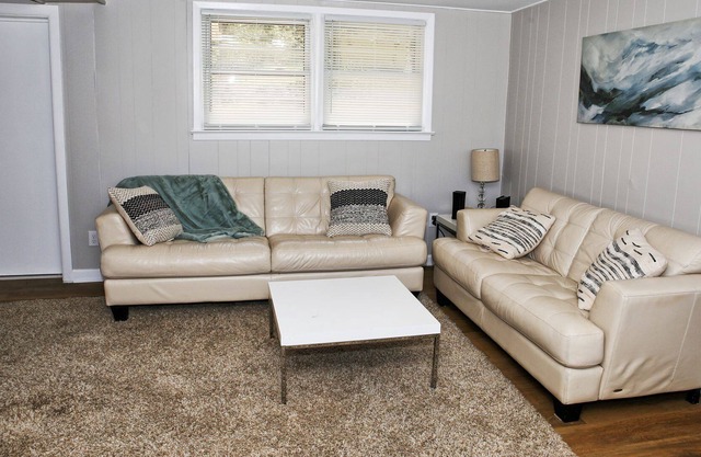 Country Getaway: 3BD/1BA: Close to Lake Norman