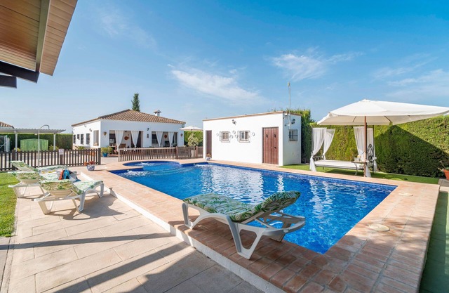Casa rural 'Buhaira' con piscina privada, Wi-Fi y aire acondicionado