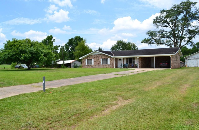 Country Home on a Cattle Farm. Peaceful and Quiet