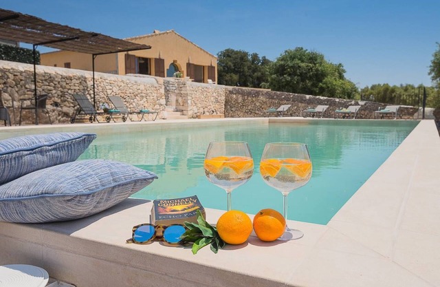 Casa rural 'Amazing In Mallorca with Pool' con vistas a la montaña, Wi-Fi y aire acondicionado