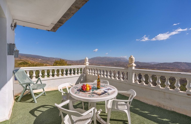 Casa rural 'Casa Mamica Rosario' con vistas a la montaña, terraza privada y Wi-Fi