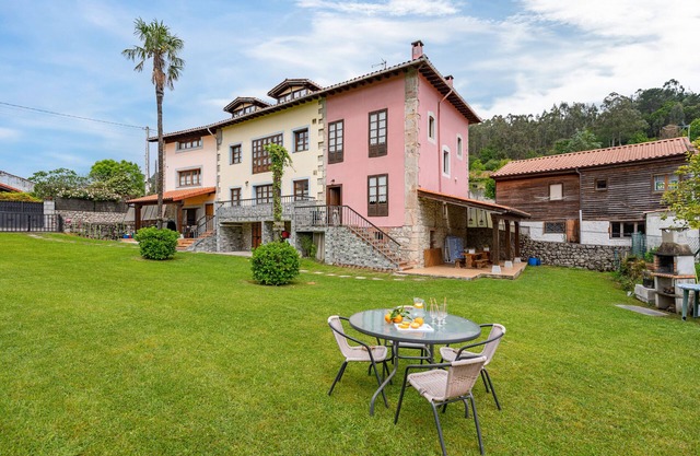 Casa rural 'Casa Marcos' con vistas a la montaña, terraza privada y Wi-Fi