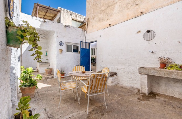 Casa Solariega con Encanto con Vista a la Montaña, Terraza Privada y Wi-Fi