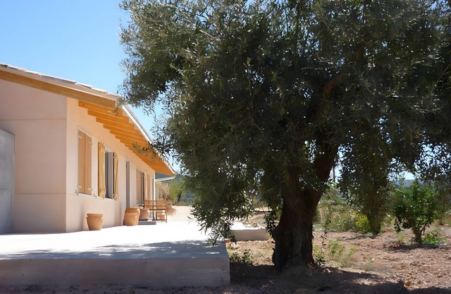 Casa rural 'Estela' con vistas a la montaña, piscina compartida y Wi-Fi